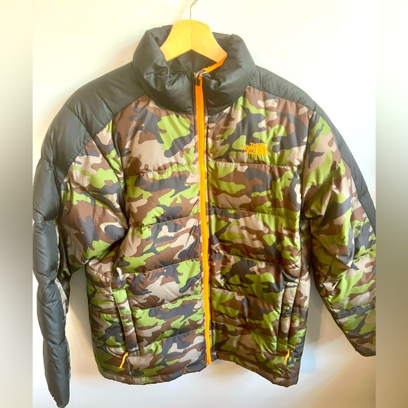 North Face Camouflage winter puffer jacket, Boys XL 18-20 - Picture 1 of 4
